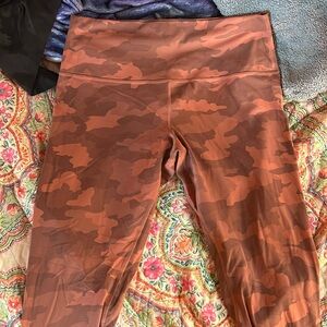 Lululemon Align Legging 28” pink camo size 14